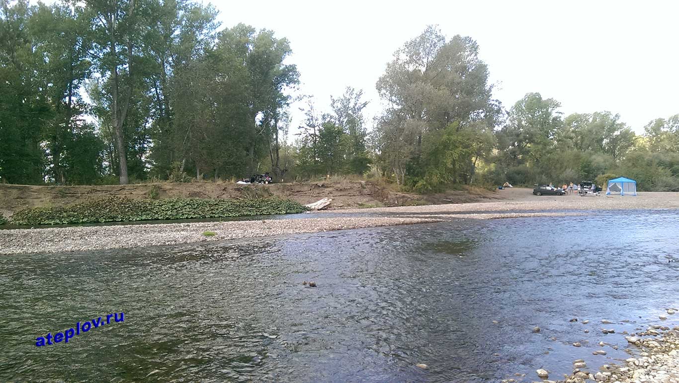 Берег реки Инзер напротив деревни Асы, около деревни Кызылярово 16